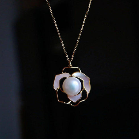 Rose White Mother of Pearls Necklace Gold Vermeil - House Of Pearls